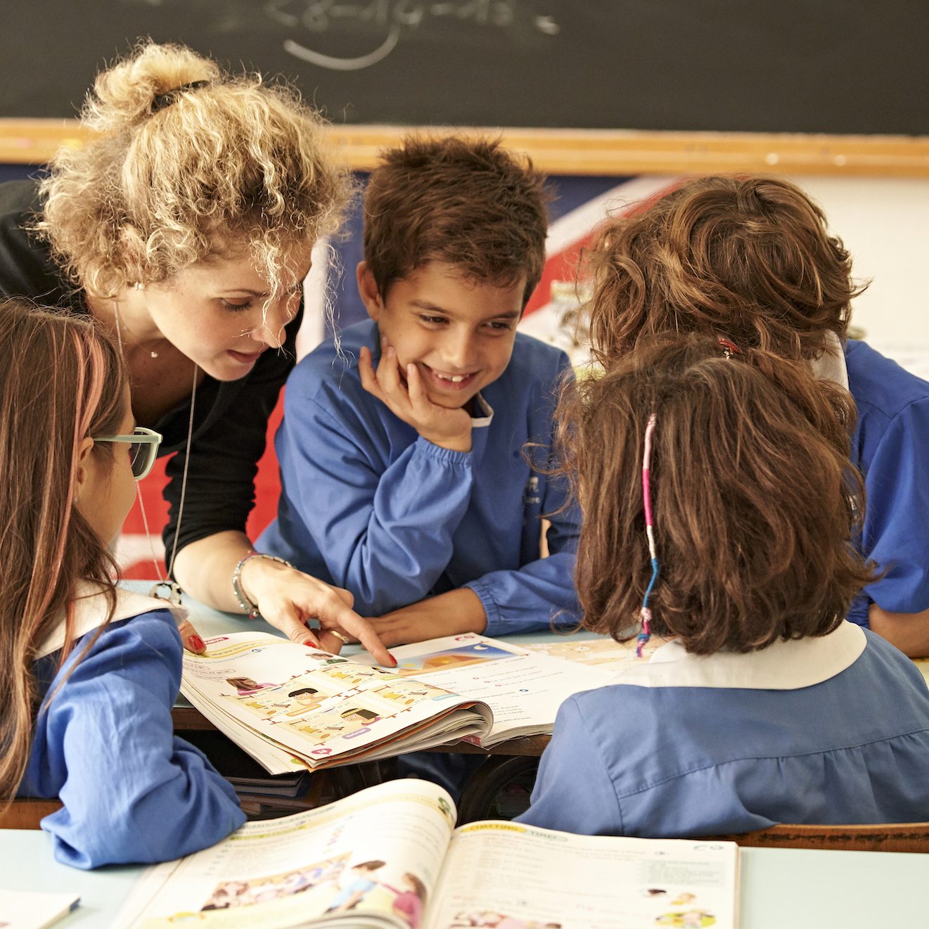 Alunni alla Scuola Primaria Istituto Regina Mundi — Reggello (FI)